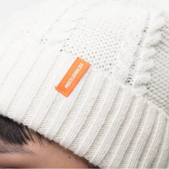 NOBIS New Women’s Knit Hat - Picture 3 of 7